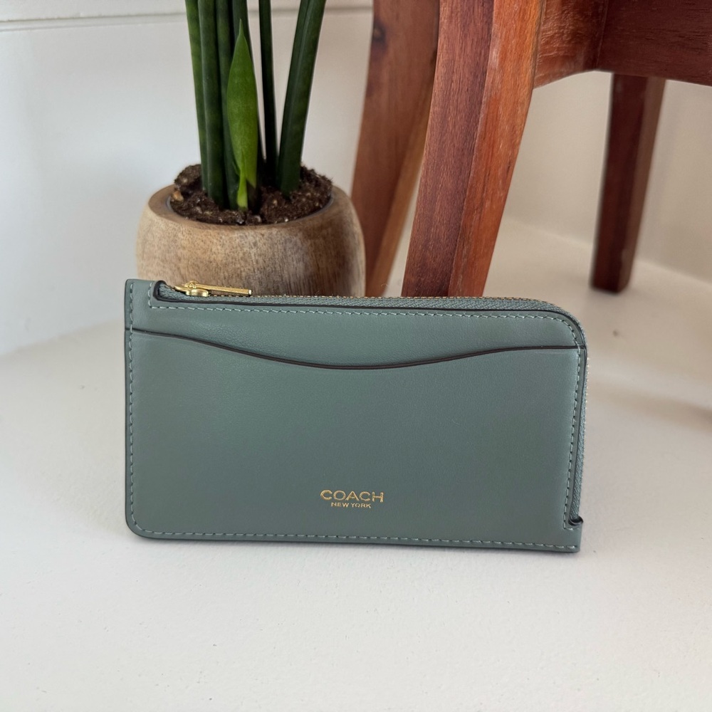 Coach Sage Leather Card Wallet